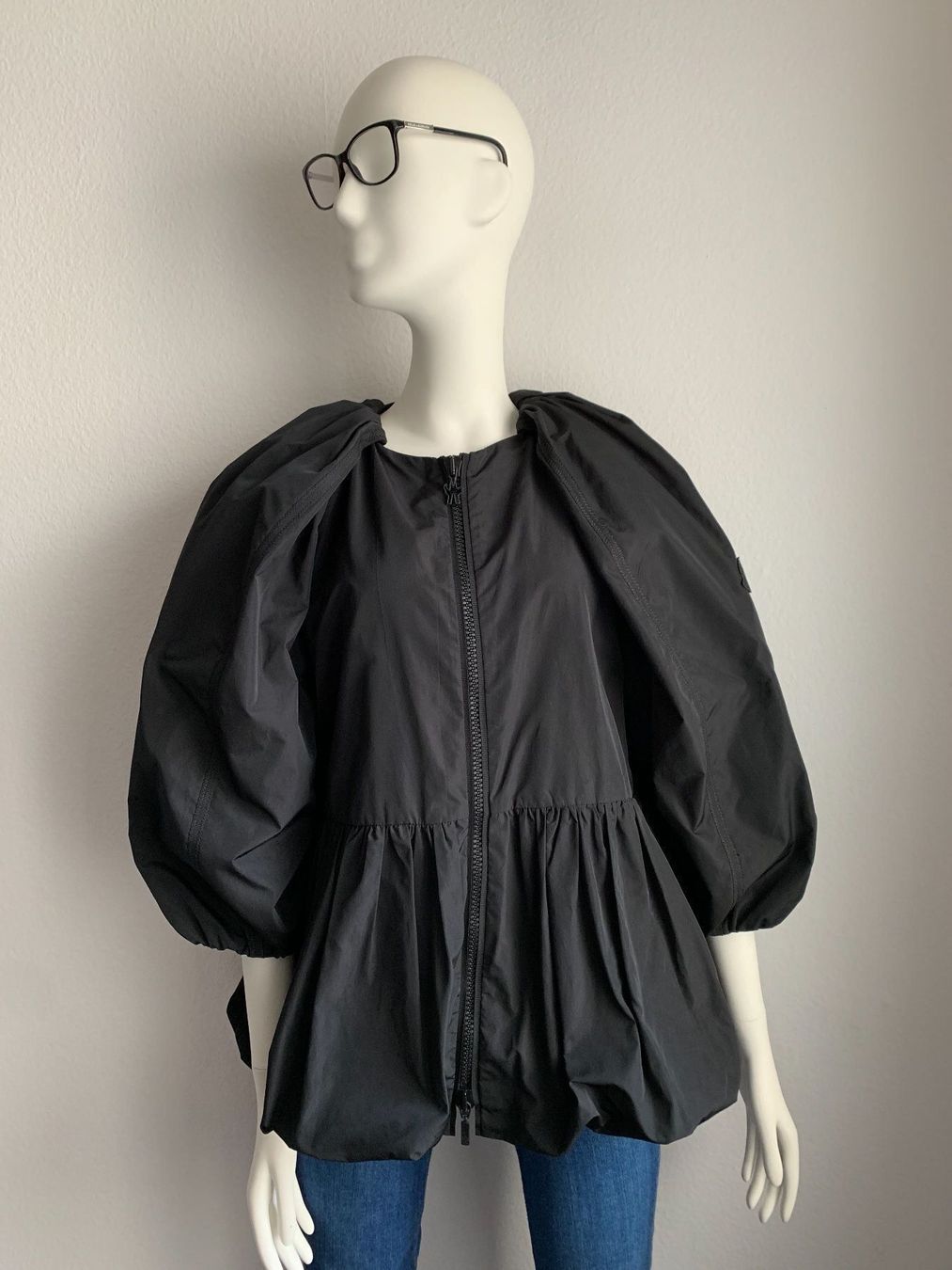 Moncler Cappotti: Moncler Kurzmantel – Nuovo (secondo la descrizione) da Winterthur venduto da 19.19