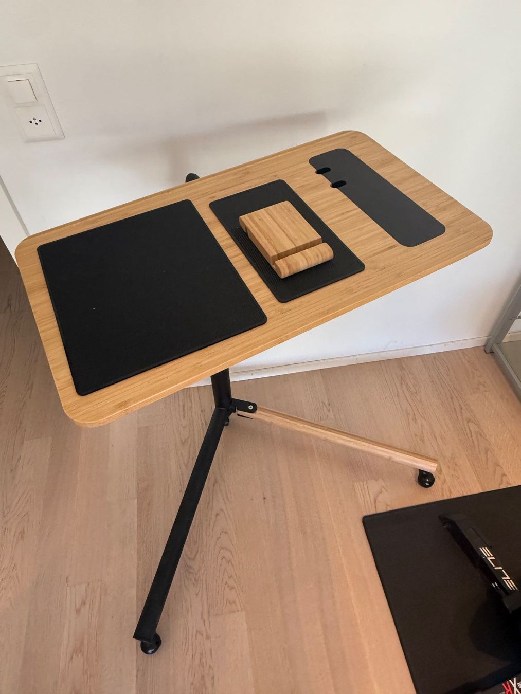 Hometrainer: Elite Trainings Desk – Gebraucht aus Urdorf von itsannina