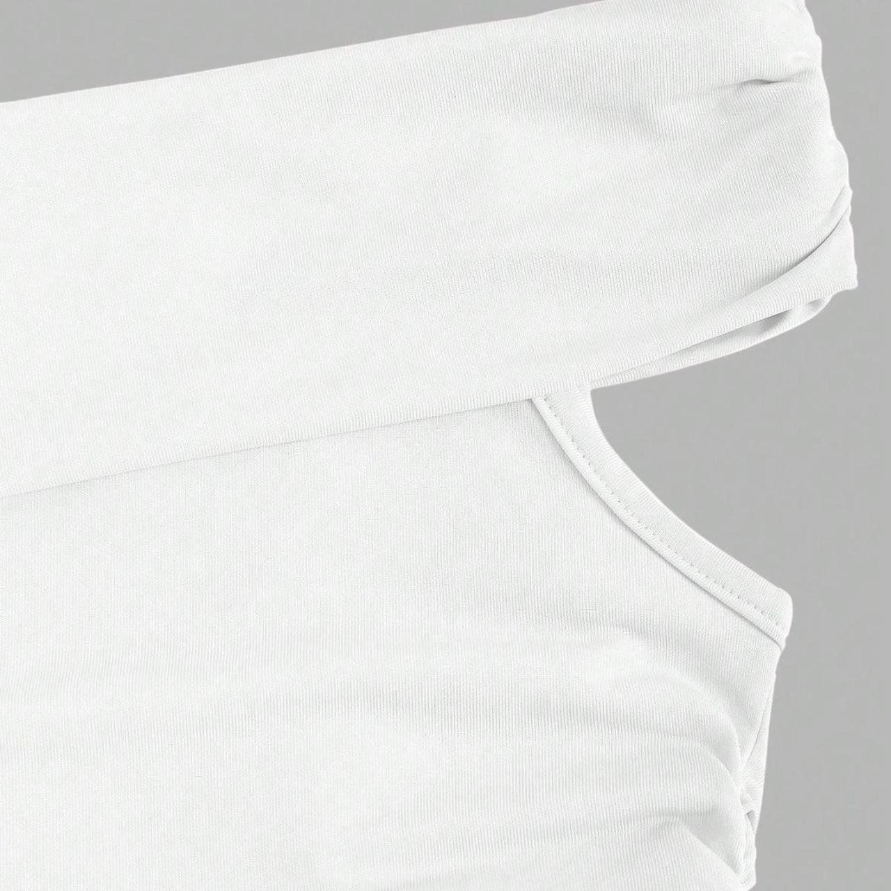 Top: Women's White Crop-top – Nuovo e nell'imballaggio originale da Zürich venduto da onlyifashion 2