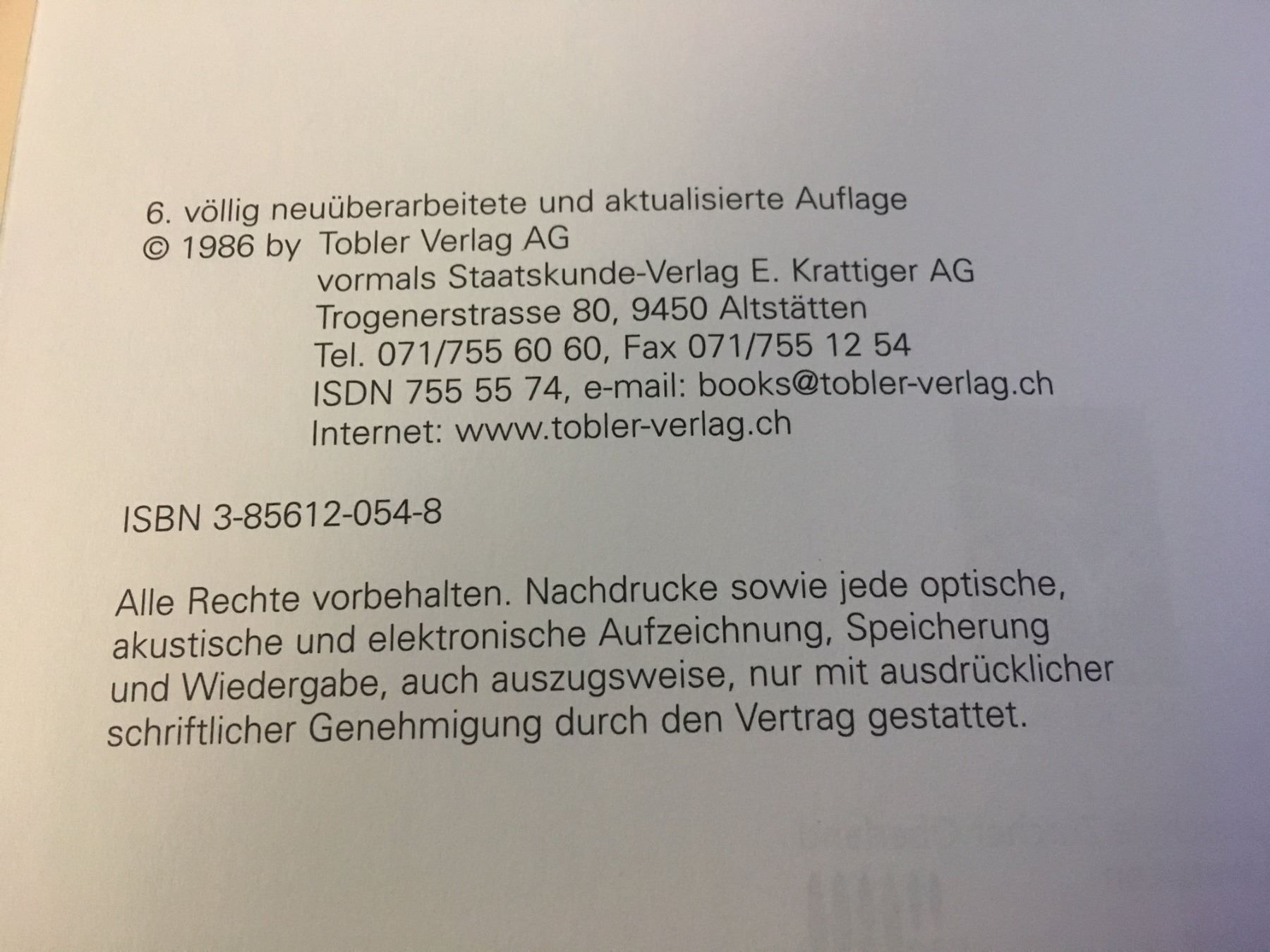 Livres: Schulbuch "Einführung in die Rechtskunde – D'occasion à Brügg BE par schwimmer01 3