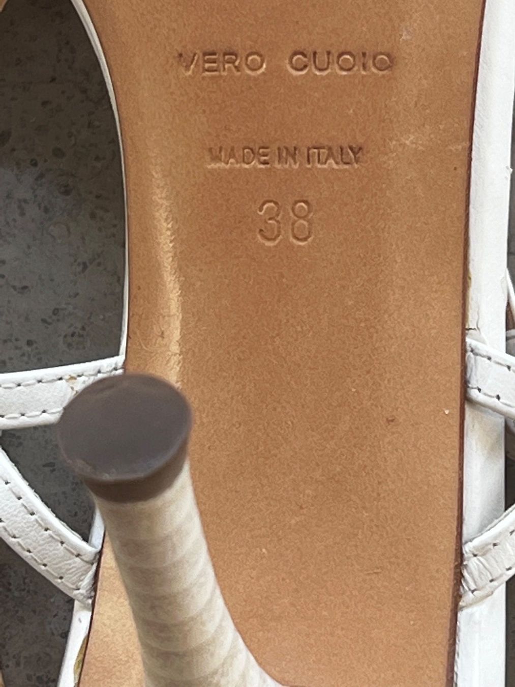 Scarpe da donna: Sandales Sergio Rossi blanches avec strass pointure 38.5 – Nuovo (secondo la descrizione) da Lausanne venduto da Flo1006 7
