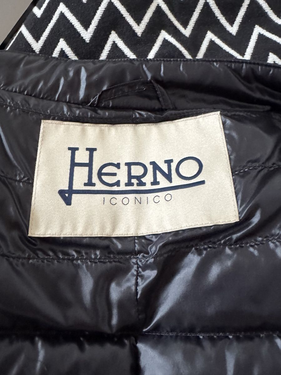 Herno Giacche: Herno light jacket size 38 – Usato da Münchenstein venduto da ArleneLM 4