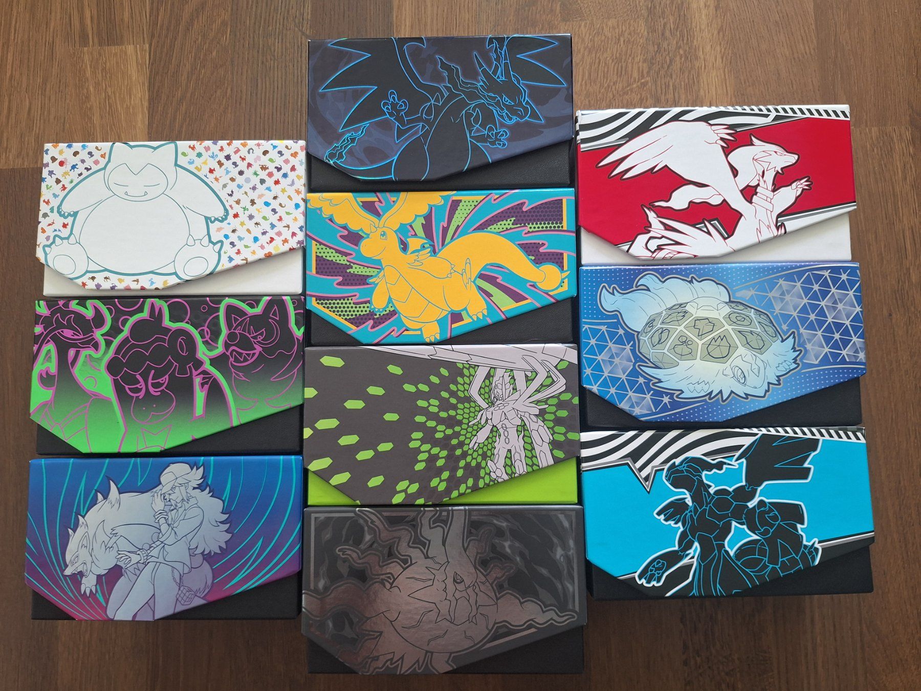 Pokémon Carte collezionabili: 10 leere Pokemon Elite Trainer Boxen – Usato da Spreitenbach venduto da misi.m