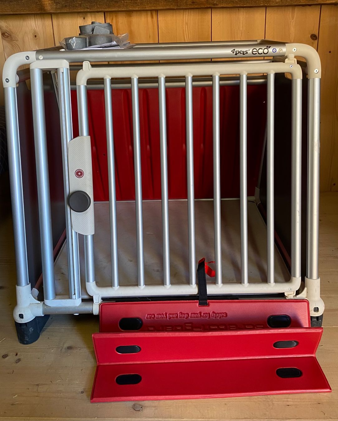 4pets Gabbie, trasporto & Sicurezza: Hundebox – Usato da Stüsslingen venduto da ani_yk5m