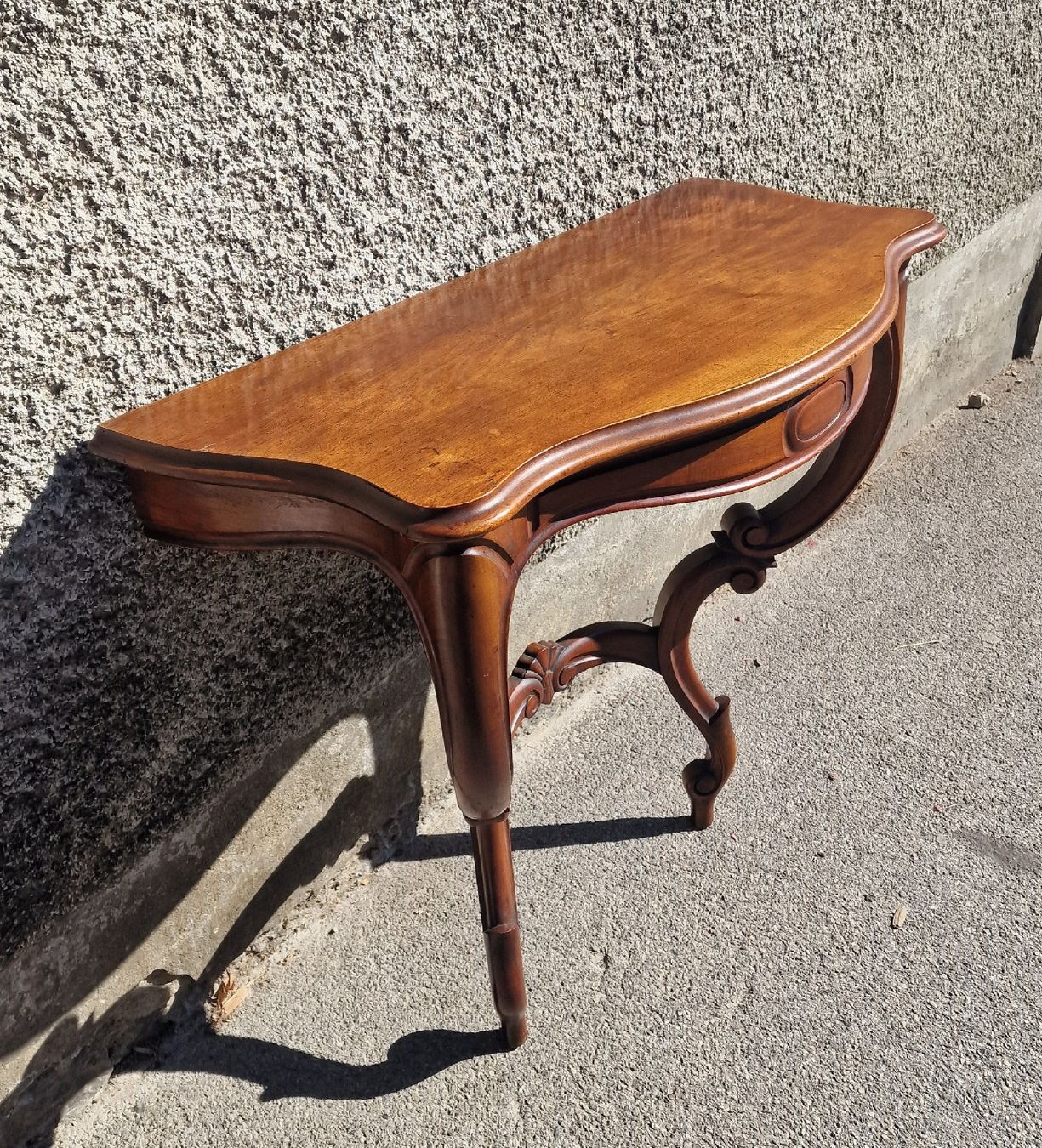 Kommoden: Console à fixer au mur – Gebraucht aus Lausanne von ama_2fz8