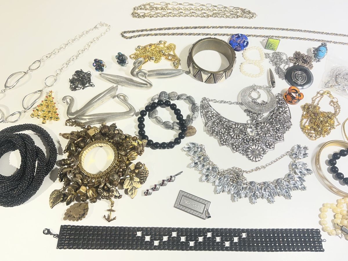 Sonstiger Schmuck: Lot de bijoux anciens – Gebraucht aus St-Pierre-Clages von ste_xk6p 8