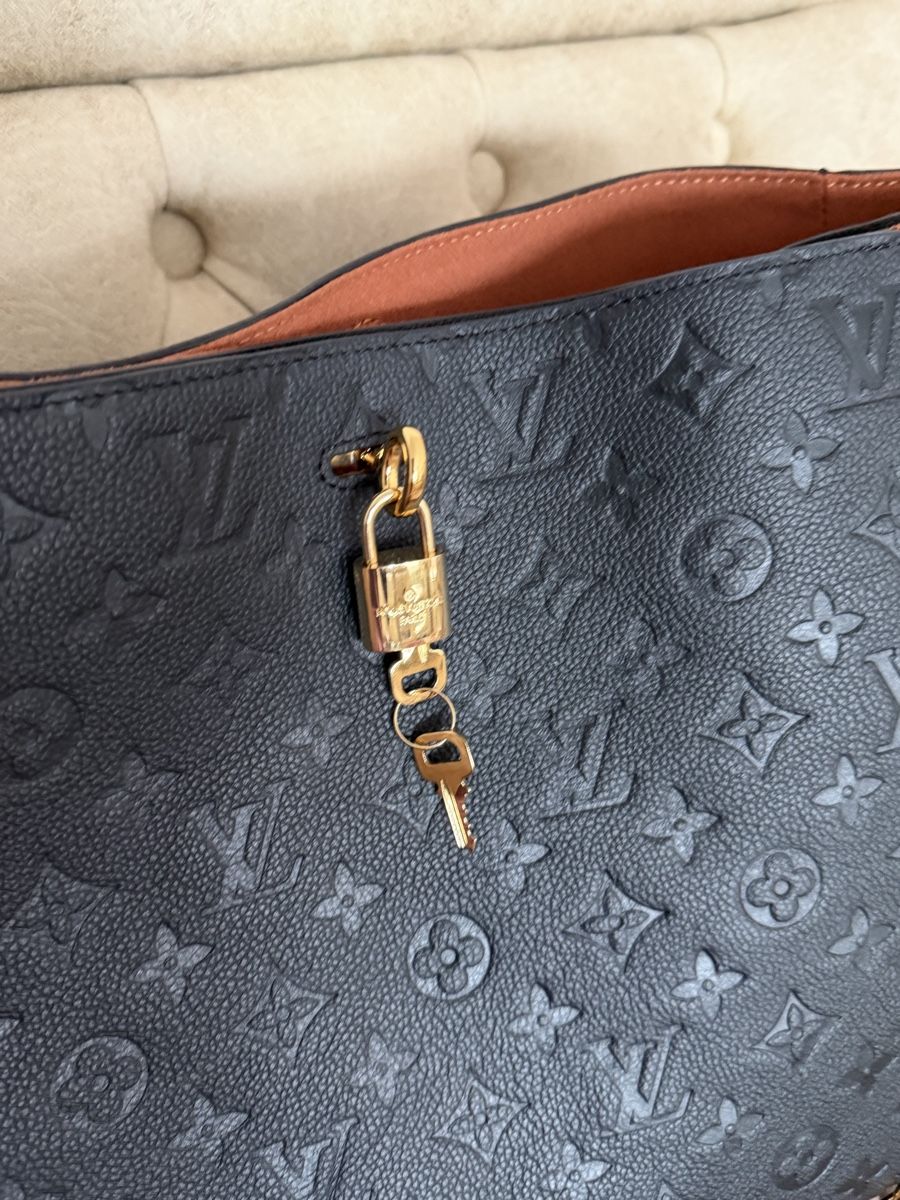 Louis Vuitton Borse da donna: Louis Vuitton Anytime MM – Usato da Subingen venduto da terli 5