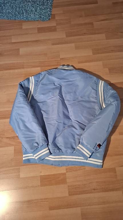 Vestes: Veste universitaire FUBU – D'occasion à Fleurier par die_gg95 2