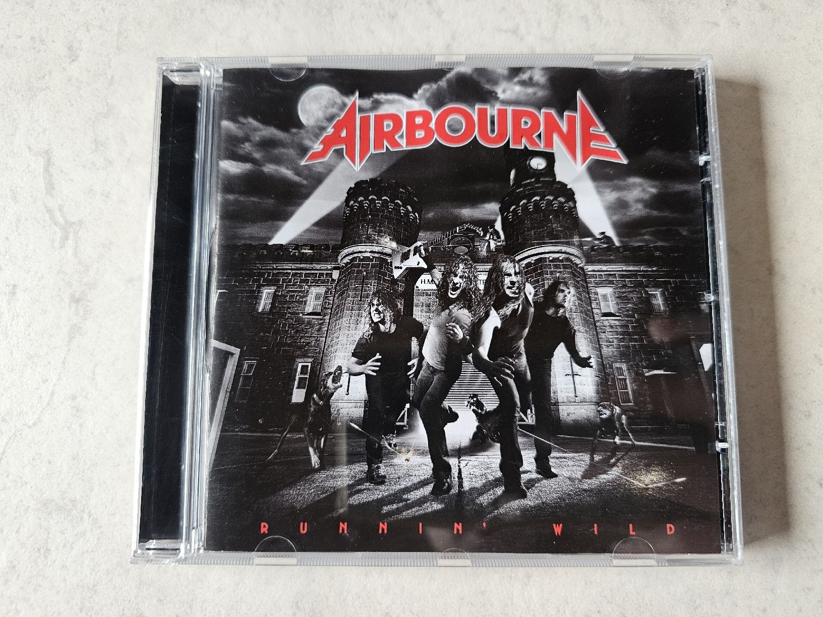 CD: Airbourne  -  Runnin' Wild – Usato da Schneisingen venduto da backstore24