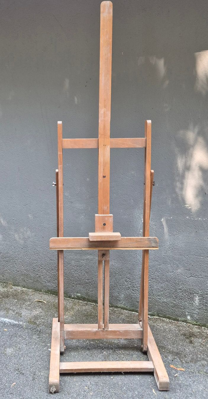 Staffeleien: Vintage Staffelei, Buche – Gebraucht aus Luzern von Louis-XVI 1