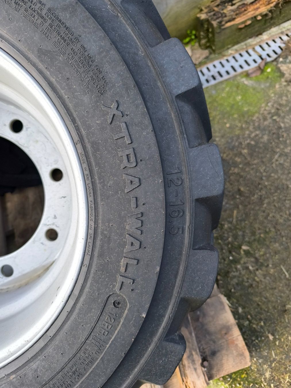 Manitou Caricatori: 4 Kompletträder Manitou 625 – Usato da Cham venduto da uwida 5