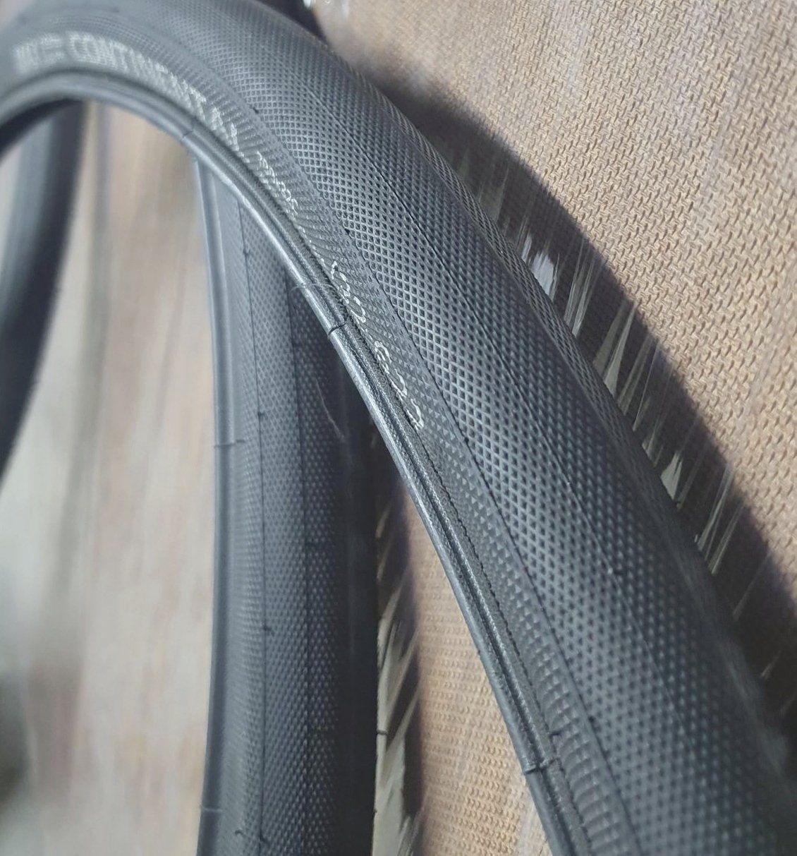 Sonstiges Schreiben & Zeichnen: Pneu vélo Continental Contact speed – Neu (gemäss Beschreibung) aus Mont-sur-Rolle von Bad_Food 4
