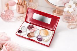 Elegante Make-up Palette in Schmetterlingsform – mit Spiegel