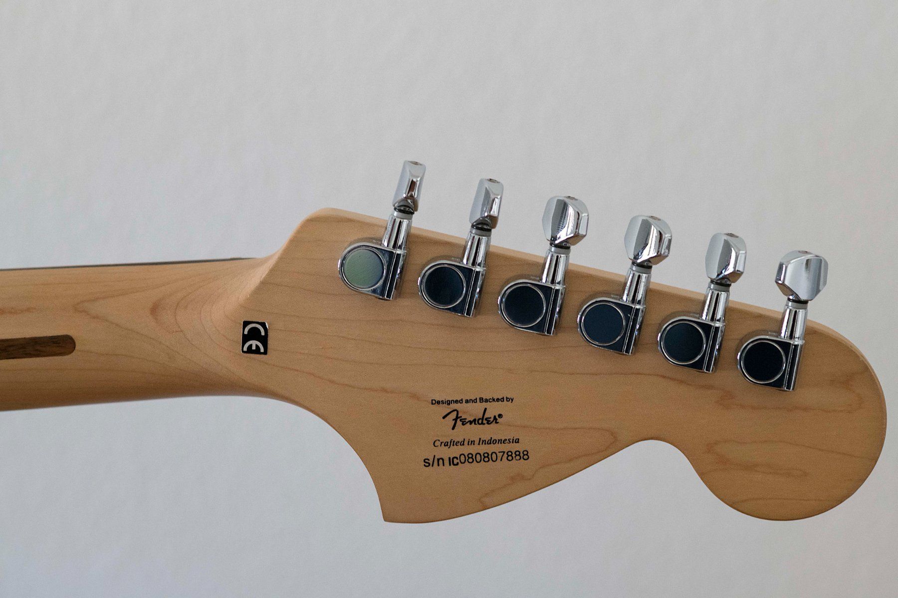 Instruments de musique: Linkshändergitarre Stratocaster (Squier) – D'occasion à Allenwinden par GlobalPotato 5