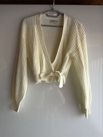Only Strickjacke Grösse XS crème - neu