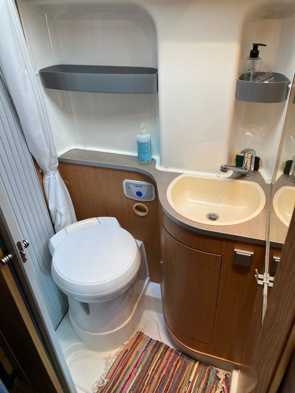 Hymer Veicoli da campeggio: Hymer Campingcar 322 – Usato da Müllheim Dorf venduto da rainbow46 4