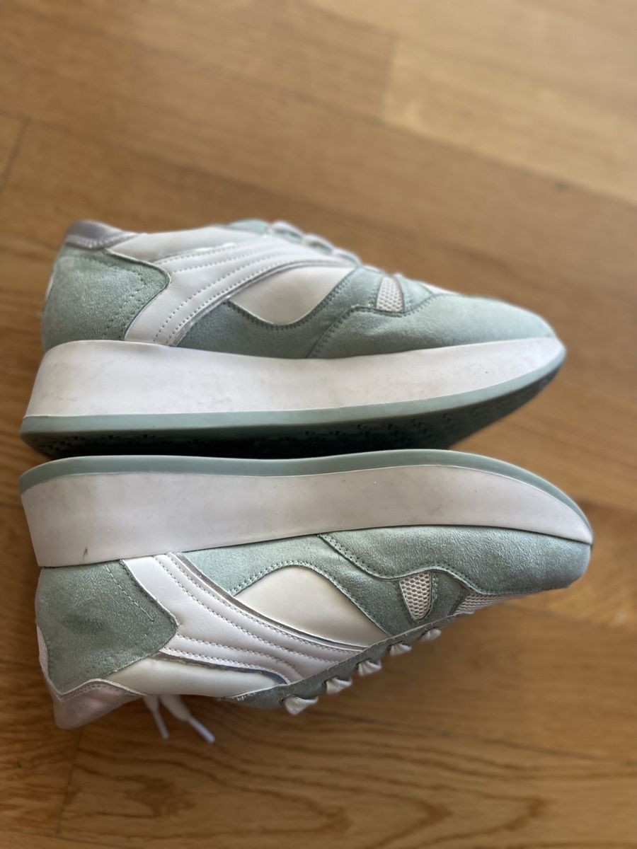 Damenschuhe: Schuhe Trendige Lora Ferres Sneaker Gr. 37 – Gebraucht aus Rüschlikon von Lajniii 2