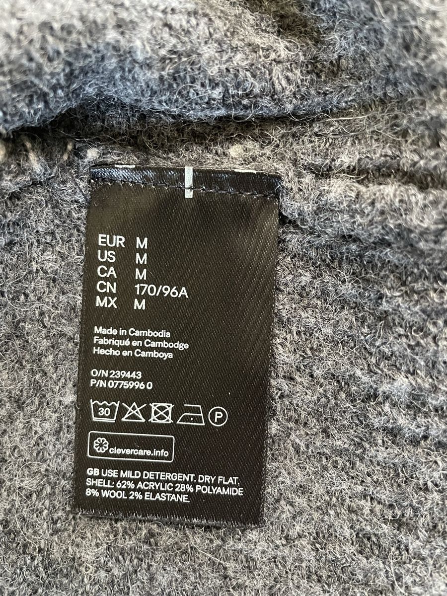 H&M Pullover & Sweatshirts: H&M gestreifter Pullover Gr. M kuschelig warm – Gebraucht aus Kaltbrunn von pooc1975 4
