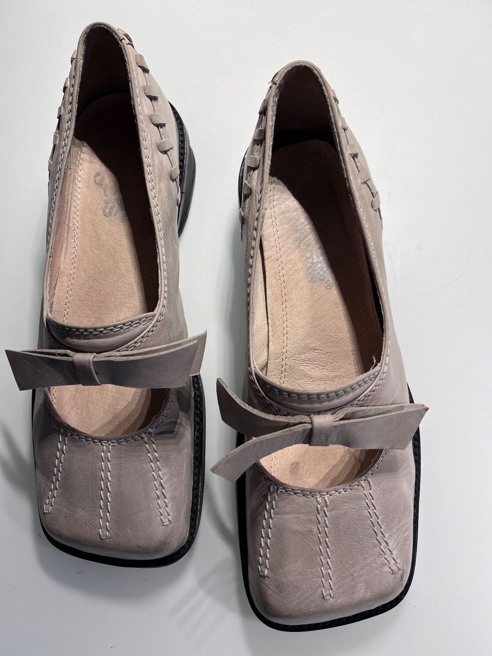 Scarpe da donna: Tiggel's Pumps mit 3 cm Absatz – Usato da Uettligen venduto da Bummlerin