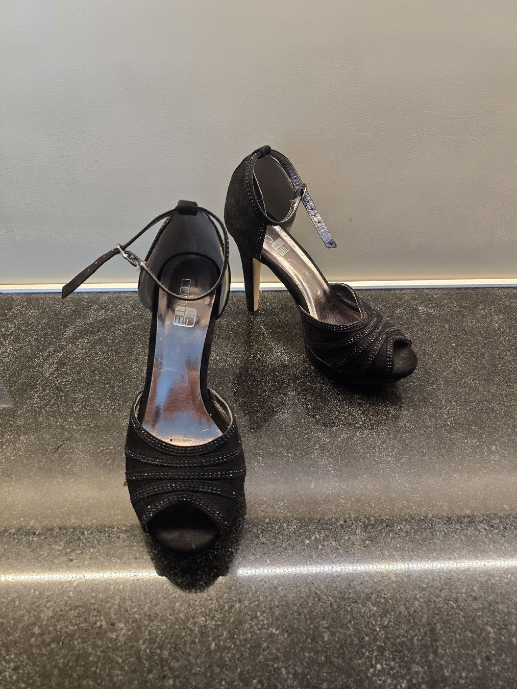 Damenschuhe: Elegante Pumps - Grösse 37 – Gebraucht aus Hägglingen von Raff_Ella 1