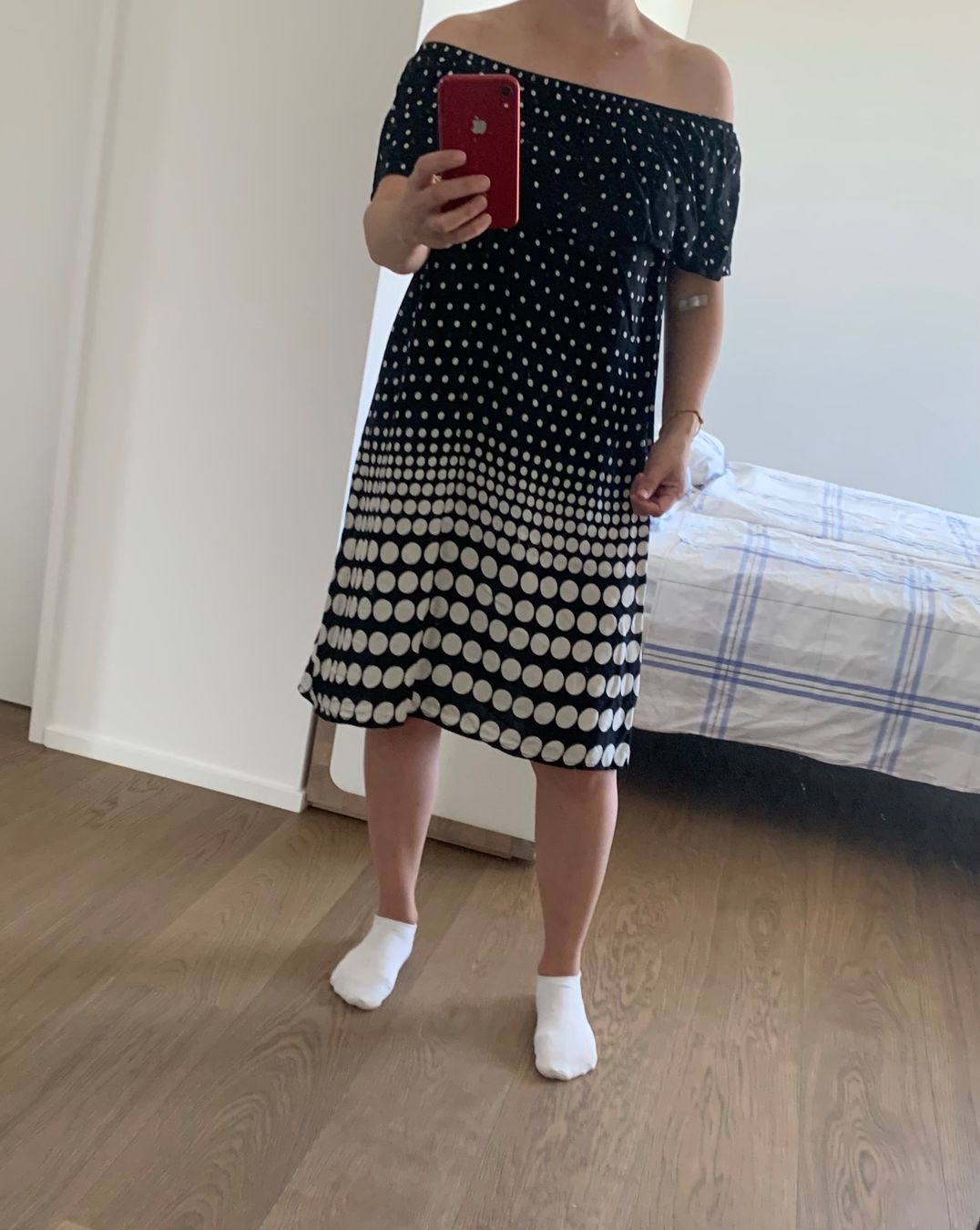 Vestiti: Off-shoulder Dress – Nuovo (secondo la descrizione) da Erlenbach ZH venduto da Syssi_C 3