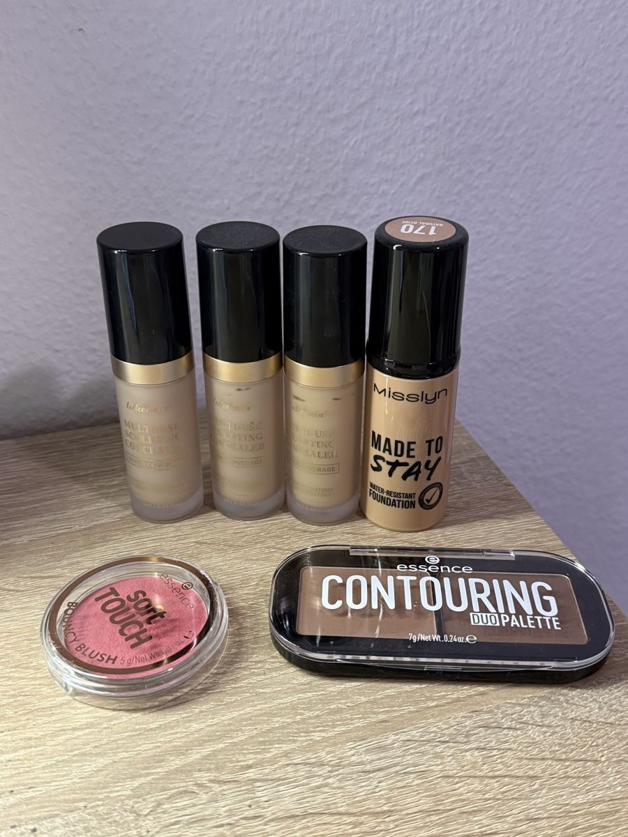 Make-up: Make Up Set – Usato da Baar venduto da elexata