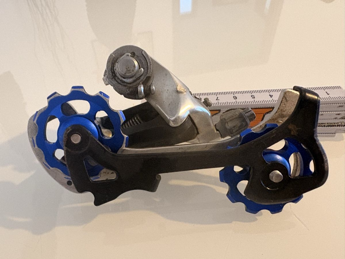 Shimano Ersatzteile: Shimano Deore XT RD-M737 Schaltwerk – Gebraucht aus Giubiasco von bulag 3