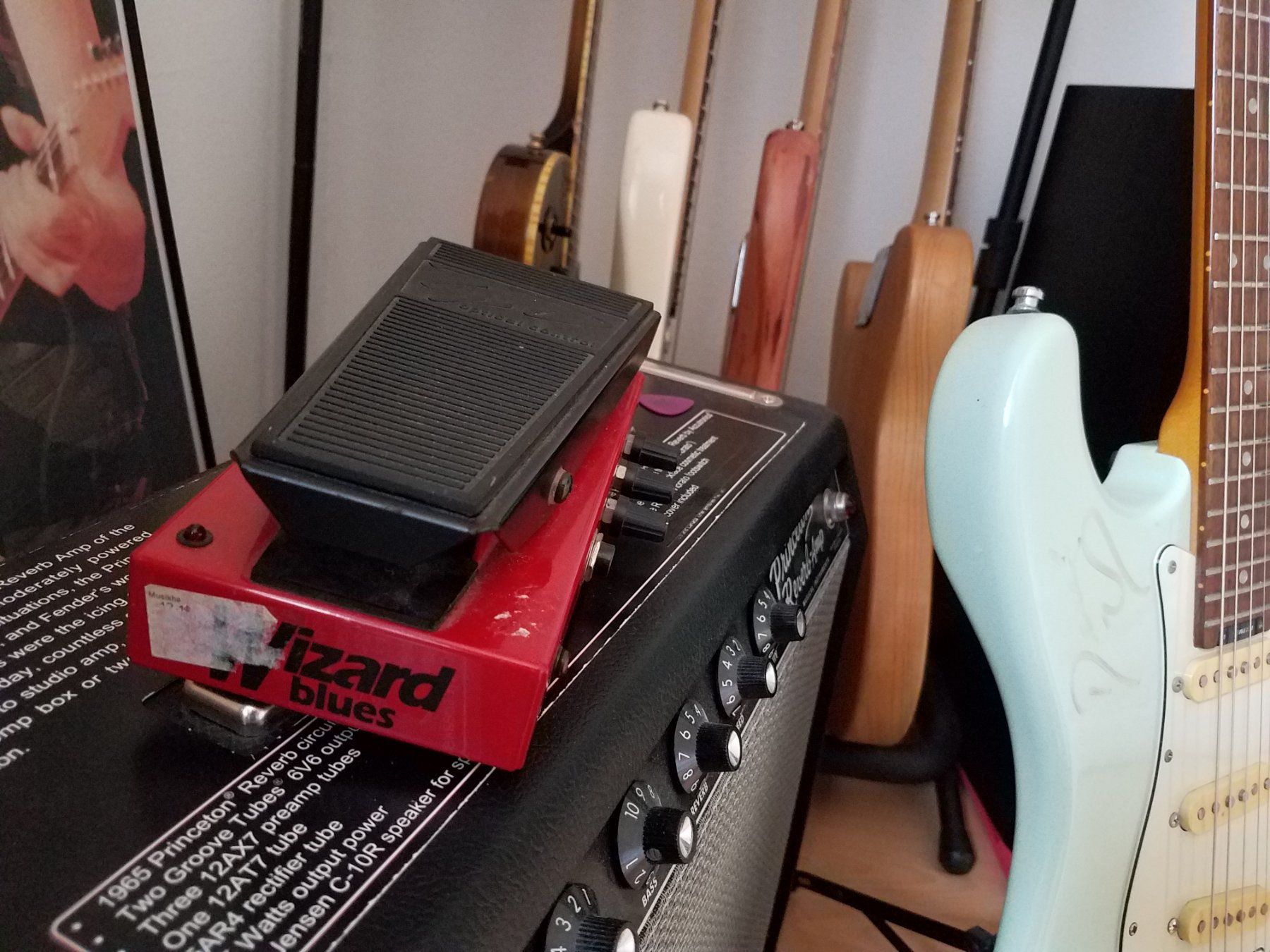 Musikinstrumente: Wizard Blues George Dennis Guitar Effect Volume & Distortion – Gebraucht aus Lostorf von MidnightRider59