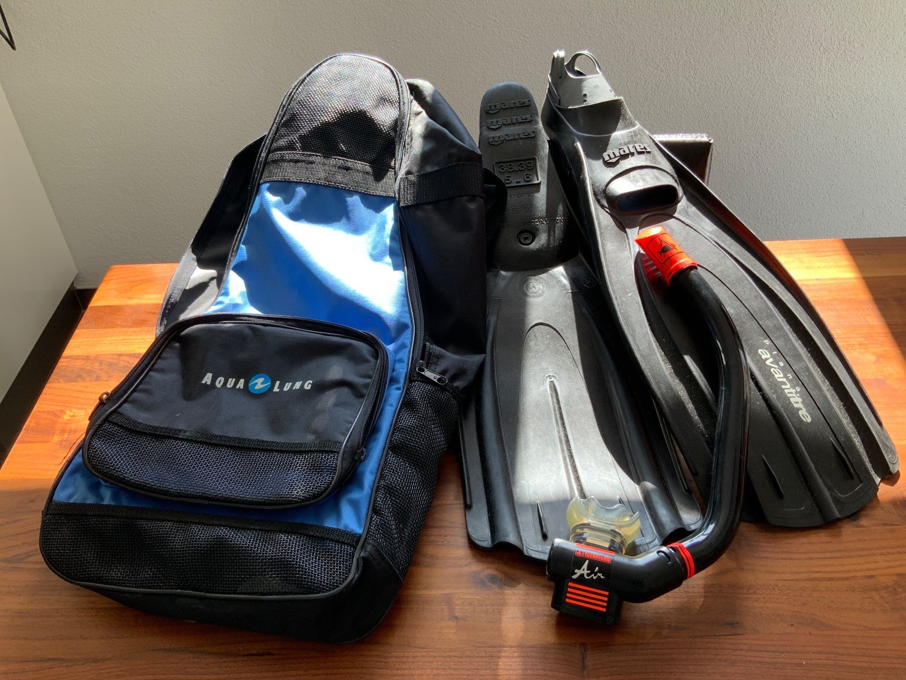 Mares Flossen, Masken & Schnorchel: Mares Flossen + Tasche + Snorkel – Gebraucht aus Zürich von