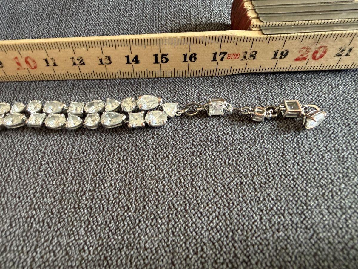 Swarovski Armbänder & -reifen: Swarovski Armband, neuwertig, – Gebraucht aus Bern von Delamer 1