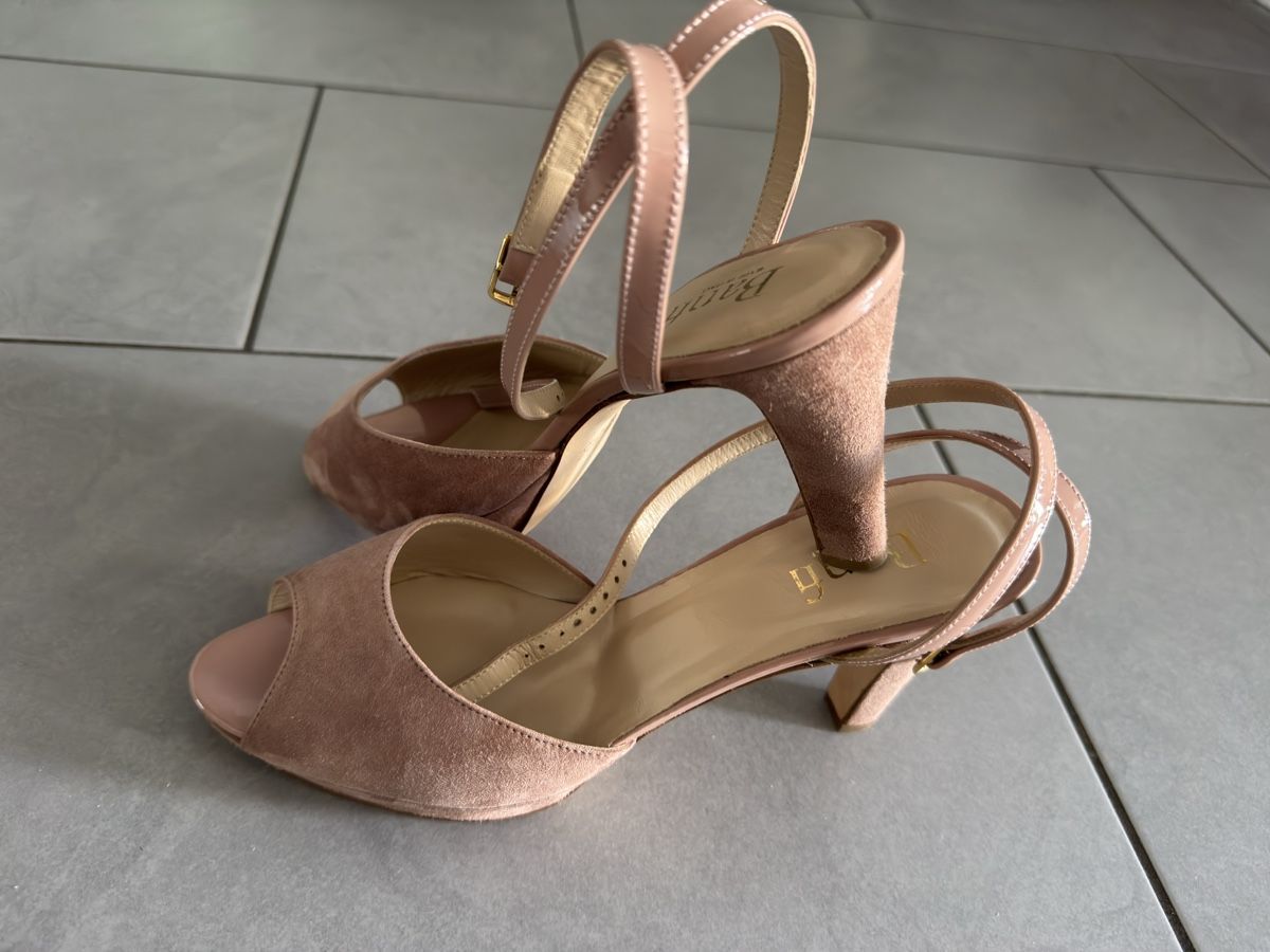 Scarpe da donna: Escarpins en daim rose poudré – Usato da Saxon venduto da joe_75hb 2