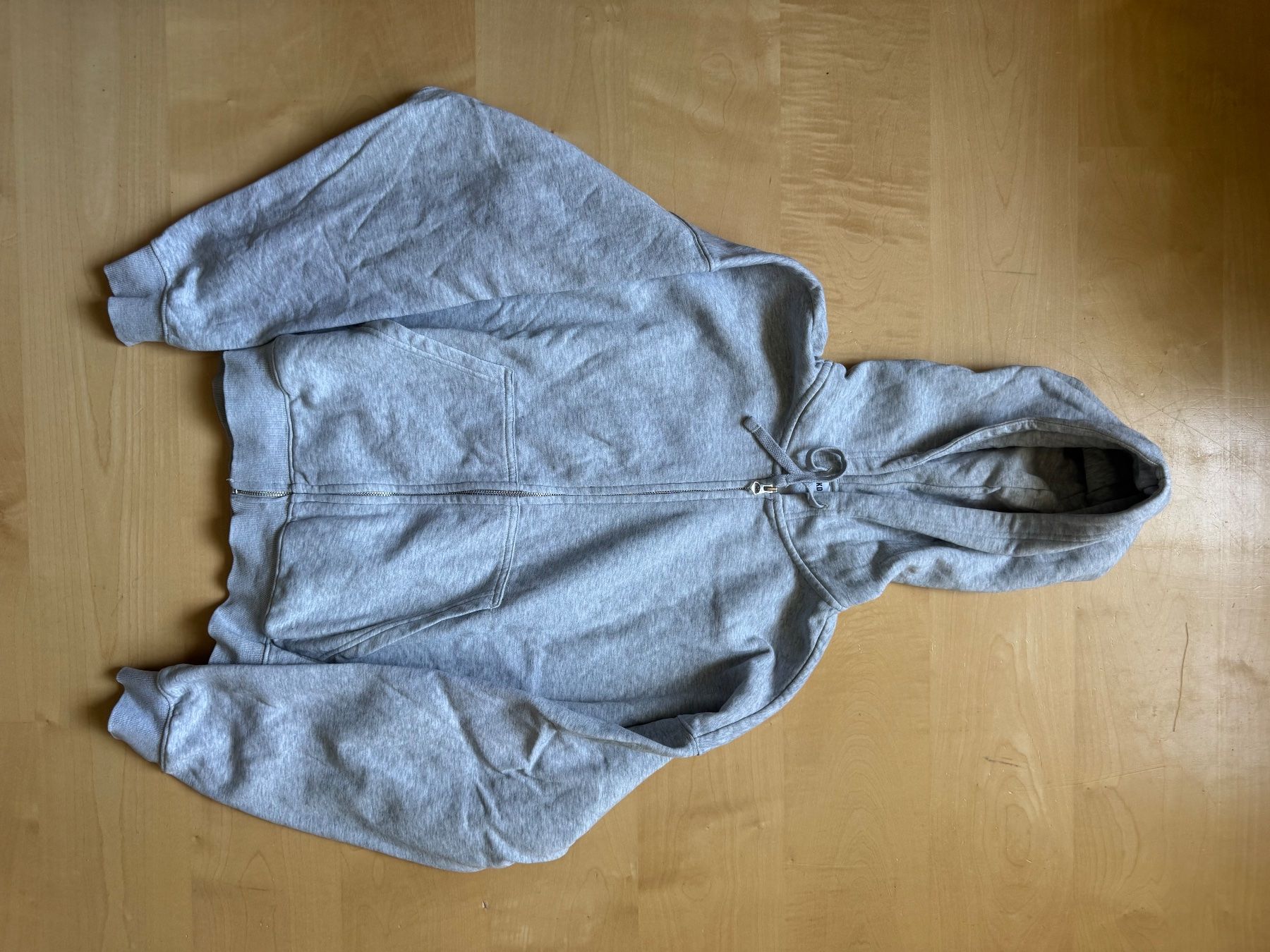 Weekday Lotti di vestiti: Weekday Hoodies | Gr. M – Usato da Biel-Benken BL venduto da tsb_collector 5