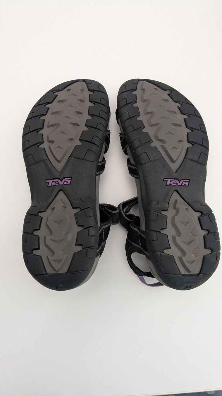 Teva Damenschuhe: Teva-Sandalen – Gebraucht aus Pfäffikon ZH von TriceM 4