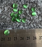 12 Katzenaugen Cabochons rund – grün – Schmuck DIY