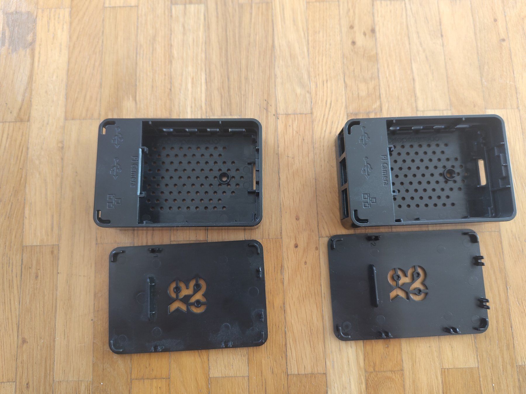 Boîtiers: 2x Raspberry Pi 4B Gehäuse schwarz – D'occasion à Wangen SZ par scherpa1 6
