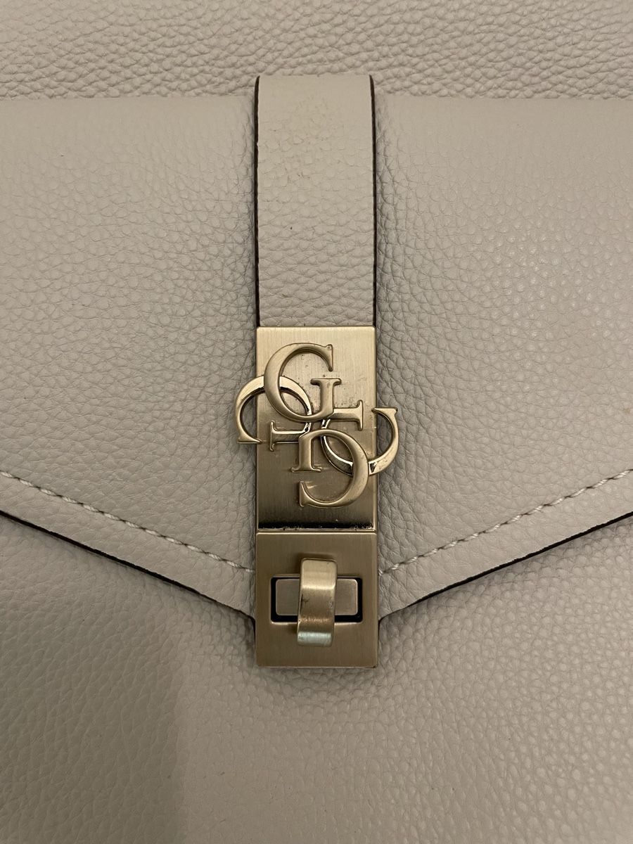 Guess Borse da donna: Guess Handtasche  – Usato da Aarau Rohr venduto da geri71 2