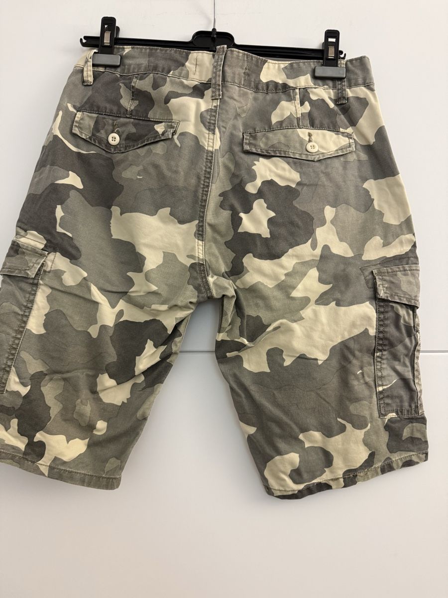 Pantaloni: X-THREE Cargoshorts Tarnung Grösse 32  – Nuovo (secondo la descrizione) da Mettmenstetten venduto da _4_YOU_ 2