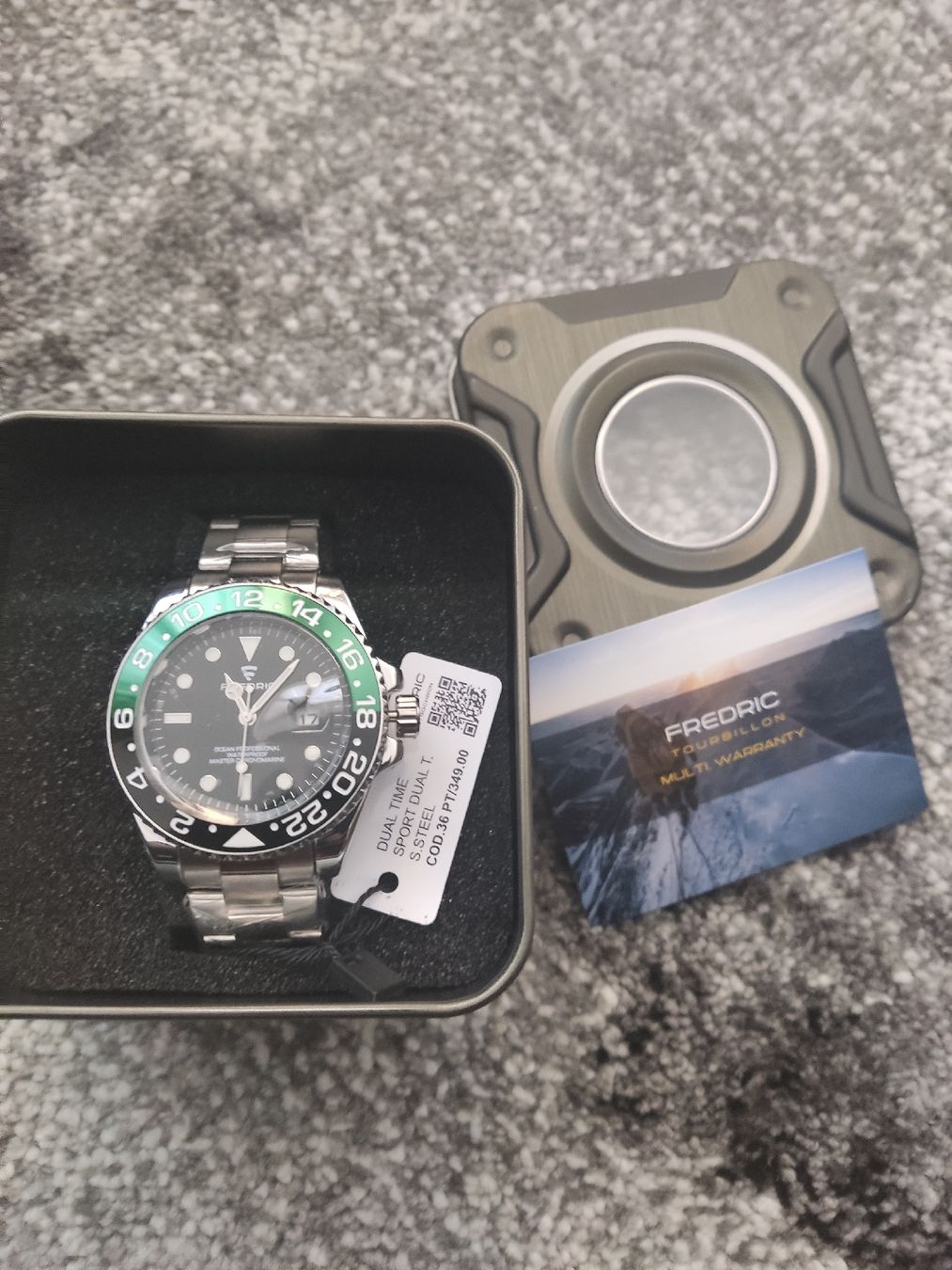 Uhren: MONTRE MÉCANIQUE NEUF – Neu und originalverpackt aus Les Acacias von Capwel78