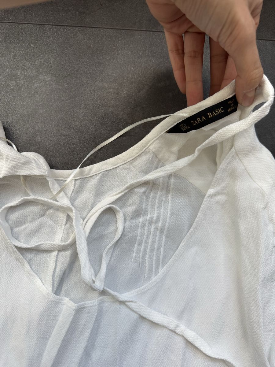 Zara Camicette: Zara Basic White Long Sleeve Blouse – Usato da Zürich venduto da forestF4iry 2