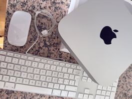 Mac Mini 2023 M2 Pro, 16 GB, 512 GB SSD tastatur & maus