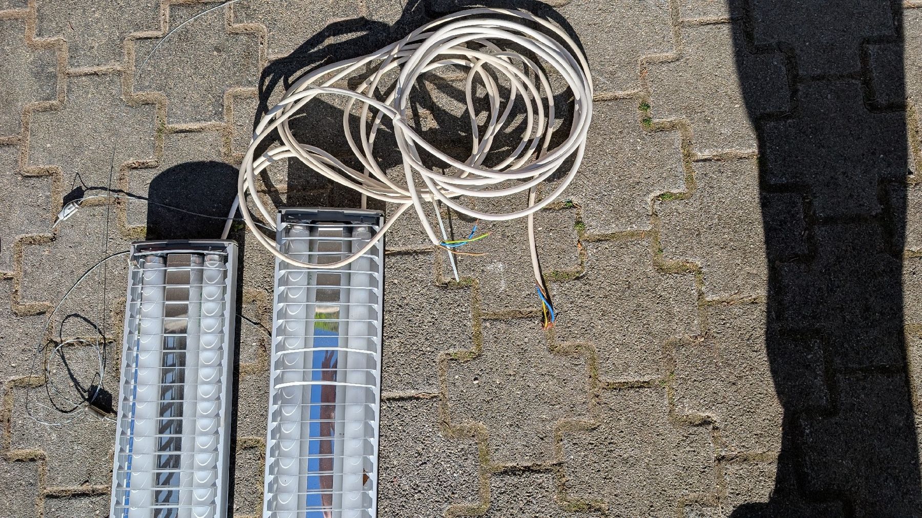 Lampen: 2 Stk. Leuchtstofflampen/Bürolampen – Gebraucht aus Rorschach von Obi-Wan85 2