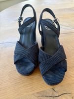 Schöne Sandalen von „Sarenza“ im Cord-Look, Gr 37, schwarz