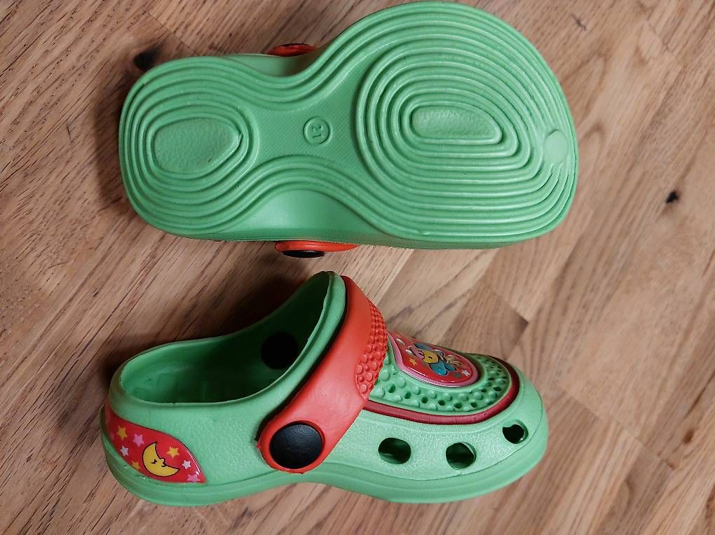Scarpe per ragazzi: Crocks - Kinderschuhe Gr. 22 – Nuovo e nell'imballaggio originale da Urtenen-Schönbühl venduto da alexaz 1