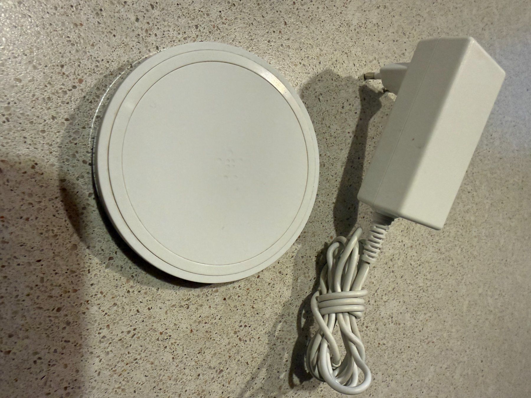Belkin Caricabatterie: Belkin Boost up - drahtloses / wireless Ladegerät – Usato da Rüttenen venduto da tfp0815