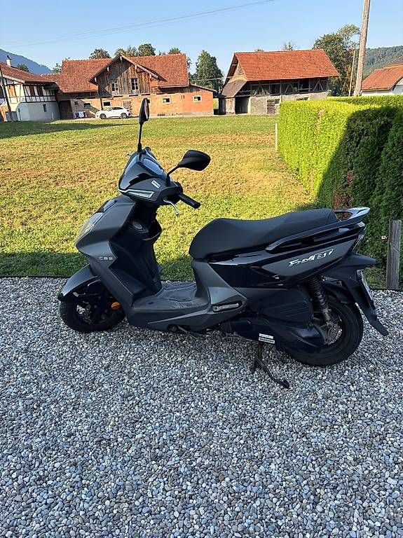 Strada: SYM FNX 125 Roller – Usato da Hergiswil NW venduto da lynnallina