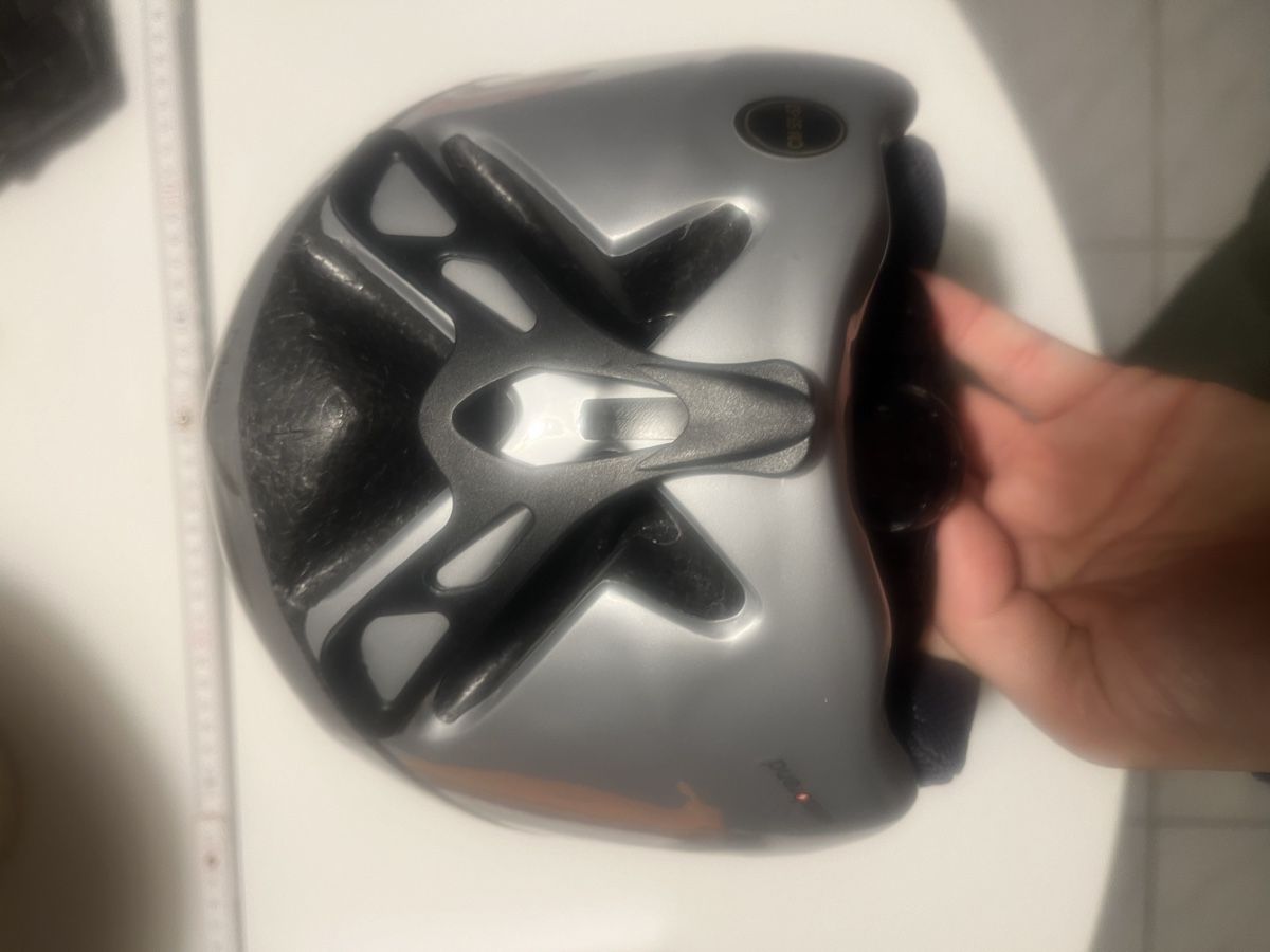 Helme: Skihelm gebraucht guter Zustand – Gebraucht aus Sarnen von HomeFashionArtDesign 1