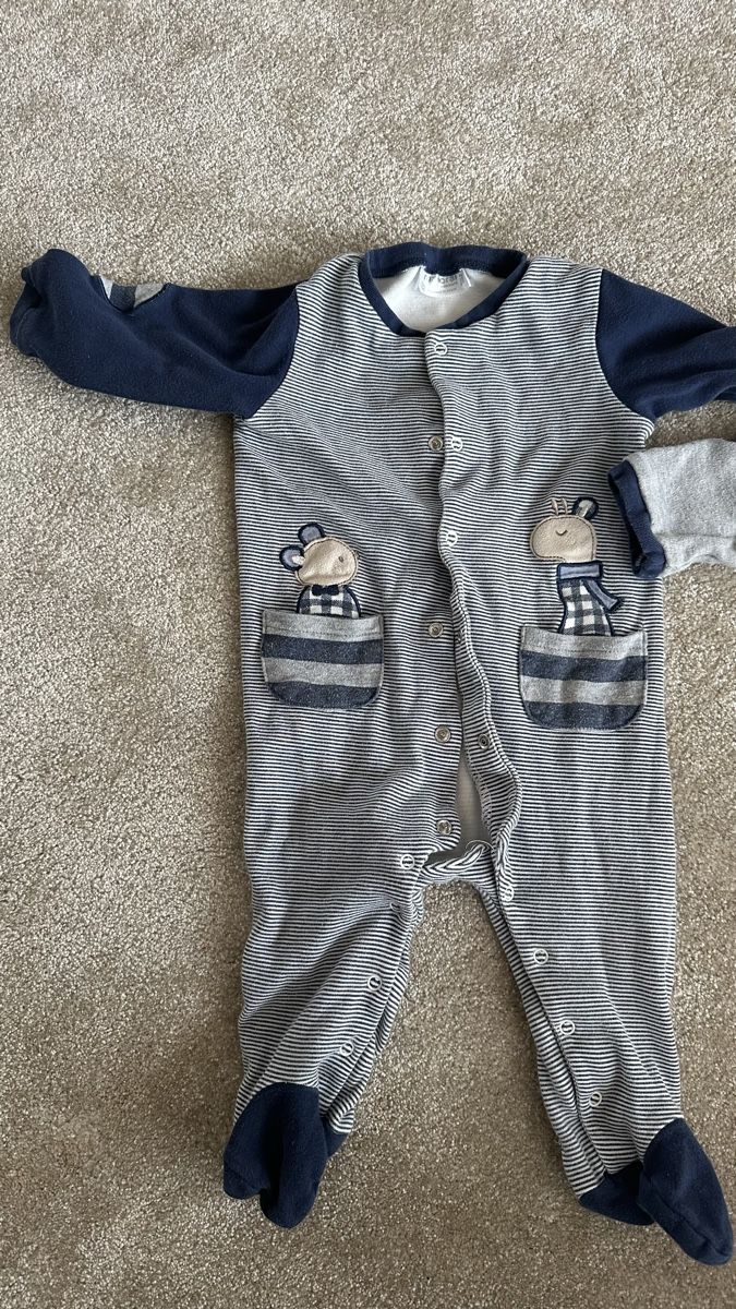 Mayoral Lotti & Set di vestiti: 2x Baby Strampler Mayoral Gr. 70 Baumwolle – Usato da Triboltingen venduto da muehlepark6you 2