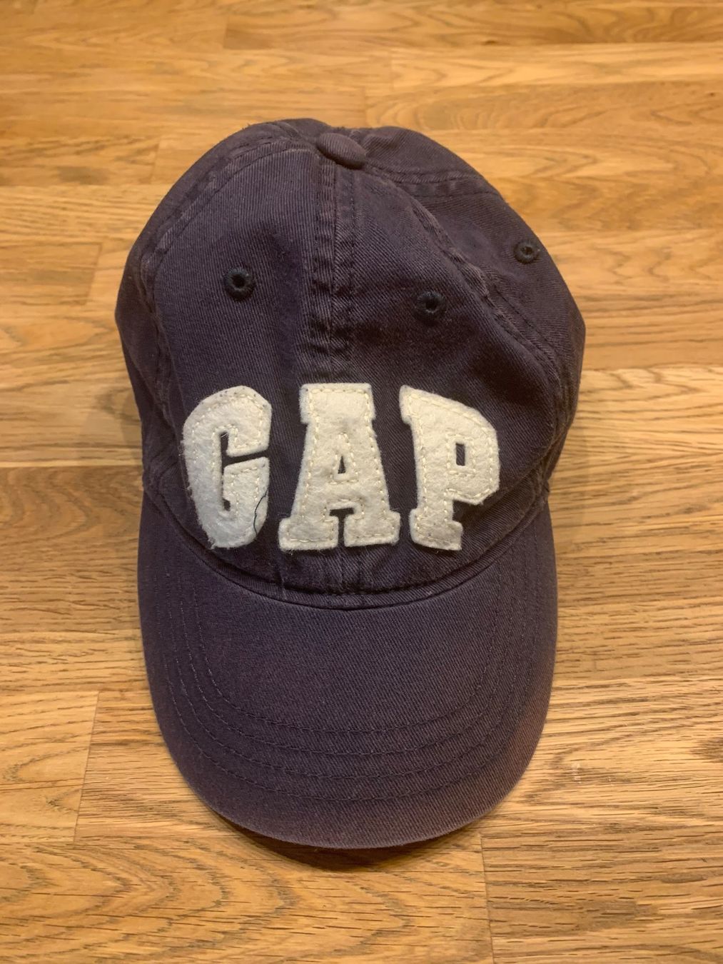 Altro abbigliamento per bambino: GAP Kids Hut Gr.S/M – Usato da Oberdorf SO venduto da sa-na