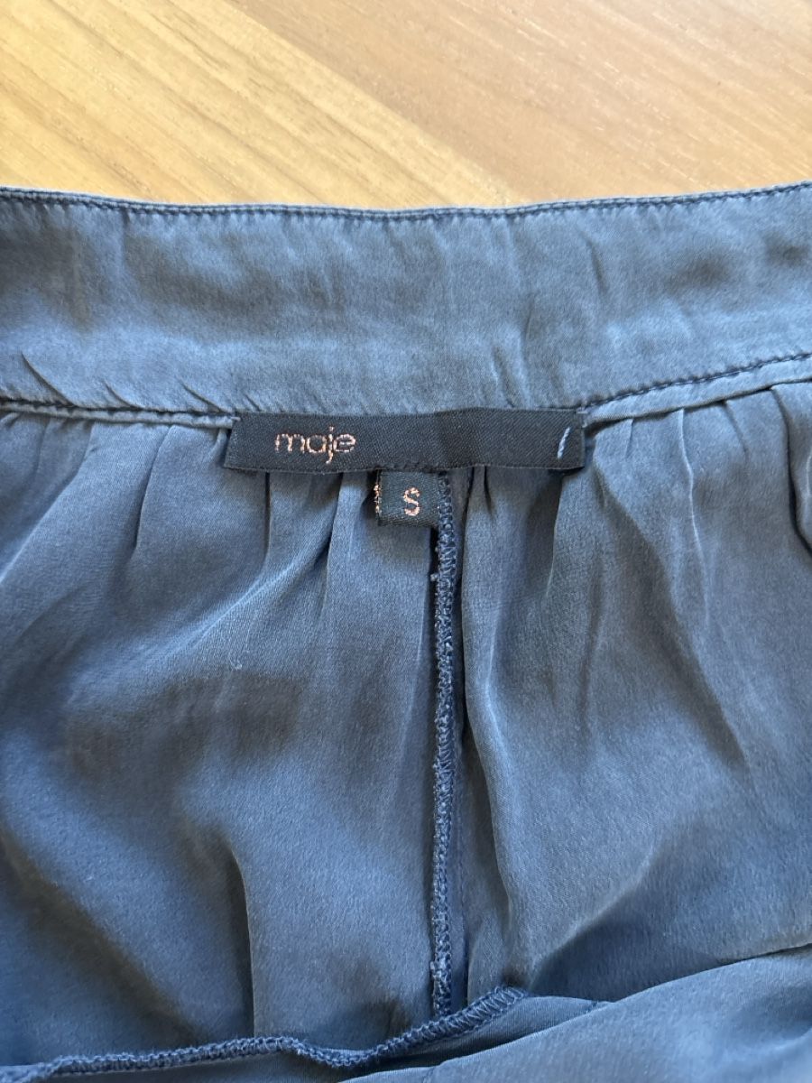 Maje Pantaloni: Pantalon en soie Maje neuf – Nuovo (secondo la descrizione) da Lausanne venduto da Soins