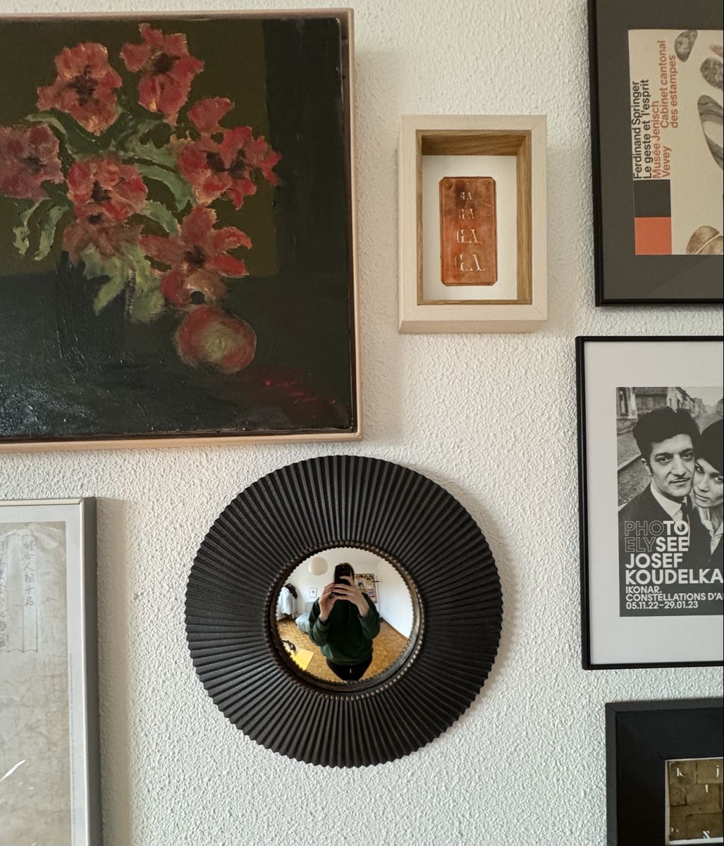 Spiegel: ROUND BLACK CONVEX MIRROR WITH BOX DIAMETER 28 CM – Neu und originalverpackt aus Lausanne von joltei 2